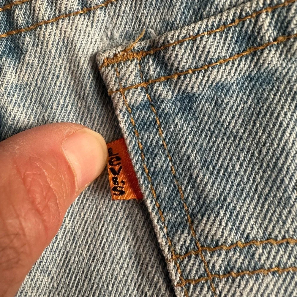 Vtg Levi's 550 Orange Tab Cut Off Shorts 90's Fits 28x2.5 Blue Embroidered